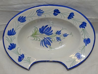 NICE OLD 19th CENTURY BEARD PLATE ceramic with a decor of blue flowers & leaves D