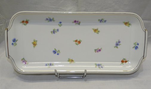 NICE ANTIQUE CAKE PLATE in FRENCH PORCELAIN with COLORED SMALL FLOWERS D