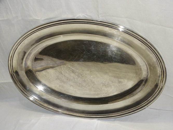 -JOLI ANCIEN PLAT de SERVICE FORME OVALE METAL BLANC CHRISTOFLE? déco TABLE