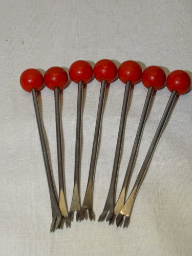 -JOLI ANCIEN PORTE FOURCHETTES A ESCARGOTS VERCERAM CERAMIQUE D'ART VITRINE   D