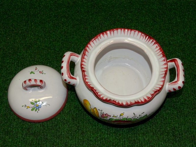 -JOLI ANCIEN POT COUVERT BONBONNIERE CERAMIQUE NON MARQUEE RENOLEAU ?    D