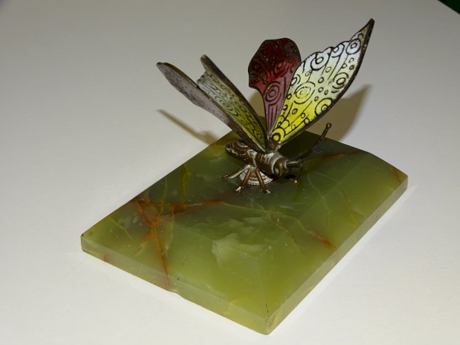 -JOLI ANCIEN PRESSE PAPIER PAPILLON EMAILLE SUR SOCLE ONYX DECO BUREAU   D