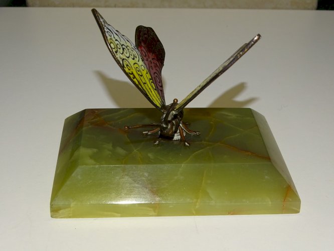 -JOLI ANCIEN PRESSE PAPIER PAPILLON EMAILLE SUR SOCLE ONYX DECO BUREAU   D