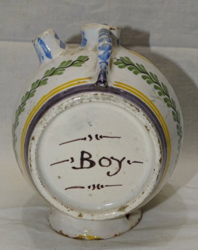 -JOLI ANCIEN TONNELET BOY XVIIIe CERAMIQUE EMAILLEE FAIENCE de NEVERS VITRINE  D