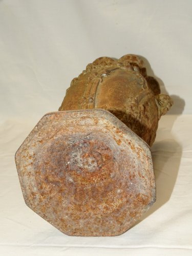 -JOLI ANCIEN VASE EN FONTE ART NOUVEAU ETAT SORTI de GRENIER PUR JUS    D