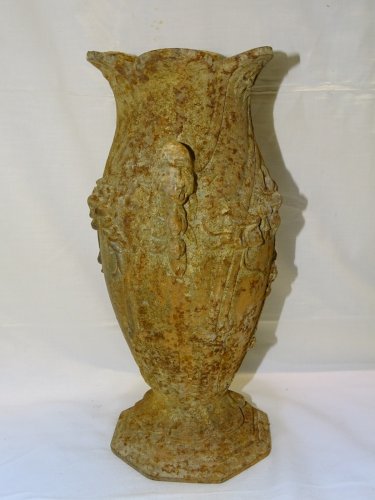 -JOLI ANCIEN VASE EN FONTE ART NOUVEAU ETAT SORTI de GRENIER PUR JUS    D