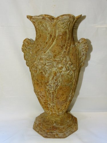 -JOLI ANCIEN VASE EN FONTE ART NOUVEAU ETAT SORTI de GRENIER PUR JUS    D
