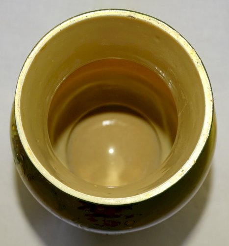 -JOLI ANCIEN VASE EN OPALINE décor de 2 JEUNES ELEGANTES BELLES DORURES    D