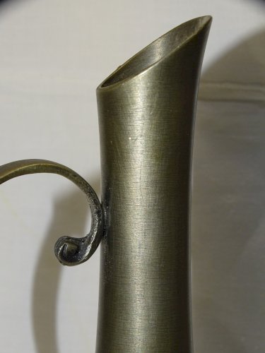 -JOLI ANCIEN VASE SOLIFLORE en ETAIN FIN 94% COLLECTION DECO XXe     D