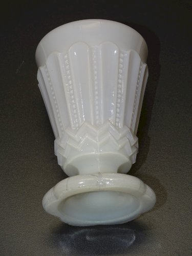 -JOLI ANCIEN VERRE CALICE OPALINE BLANCHE COLLECTION DECO VITRINE      D