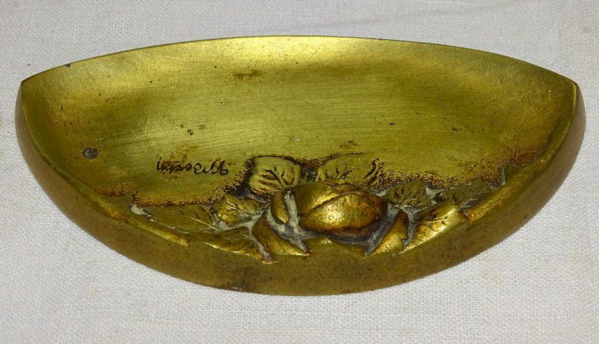 -JOLI ANCIEN VIDE POCHE RAMASSE MONNAIE BRONZE ART DECO signé M.BERTIN BUREAU  D