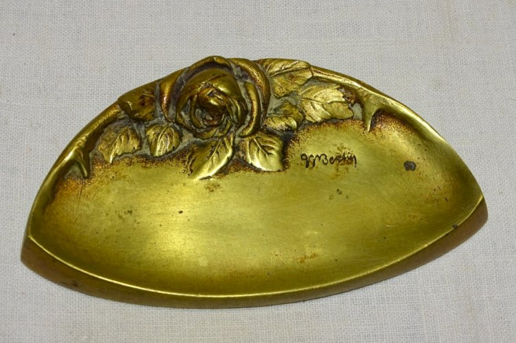 -JOLI ANCIEN VIDE POCHE RAMASSE MONNAIE BRONZE ART DECO signé M.BERTIN BUREAU  D