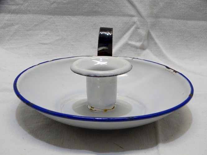 -JOLI BOUGEOIR A MAIN TÔLE EMAILLEE BLANC BORDS BLEUS COLLECTION DECO    D
