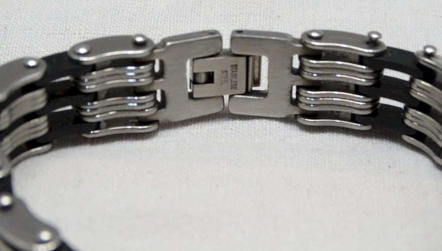 -JOLI BRACELET HOMME CHAINE ACIER & CAOUTCHOUC  STAINLESS STEEL BIJOU MODERNE  D