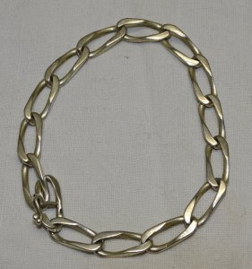 BEAUTIFUL SILVER CHAIN BRACELET Hallmark boar head + Goldsmith D