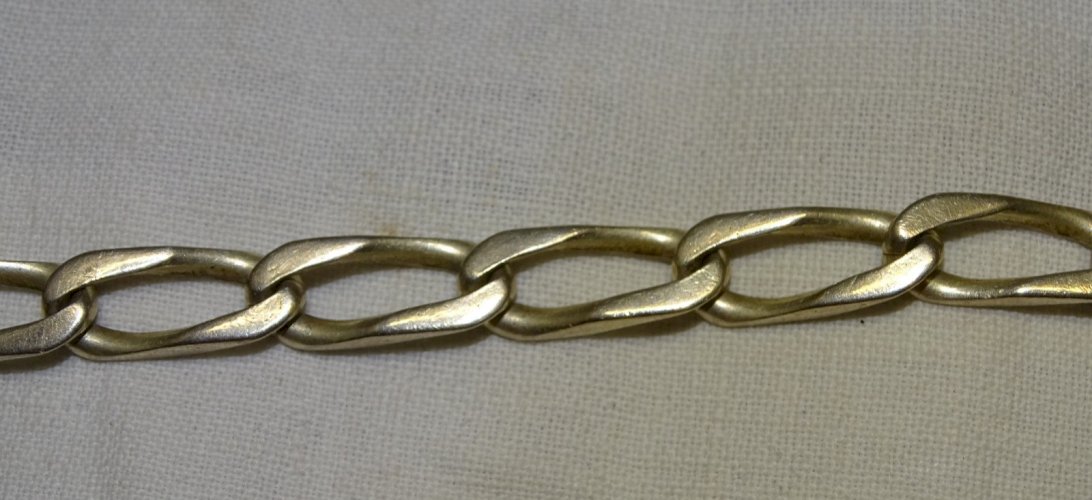 -JOLI BRACELET MAILLES GOURMETTE EN ARGENT Poinçon tête Sanglier + Orfèvre     D