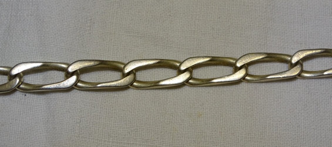 -JOLI BRACELET MAILLES GOURMETTE EN ARGENT Poinçon tête Sanglier + Orfèvre     D