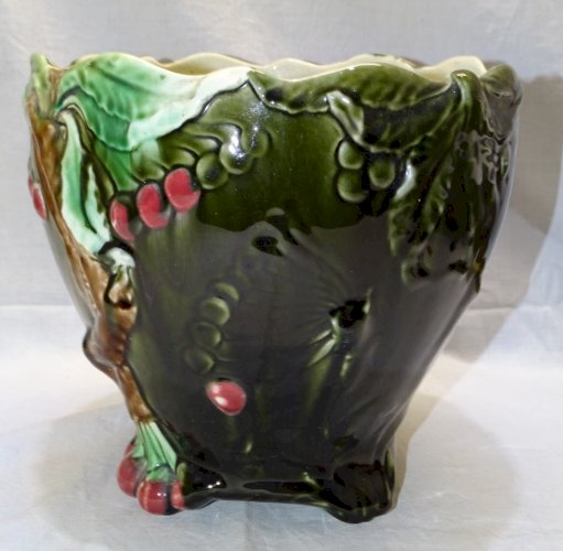 -JOLI CACHE POT BARBOTINE FIVES LILLE DE BRUYN A DECOR DE CERISES COLLECTION   D