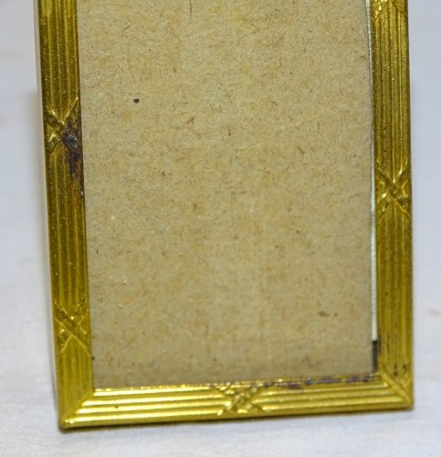 - JOLI CADRE MINIATURE avec NOEUD LAITON STYLE EMPIRE tour METAL Doré VITRINE  D