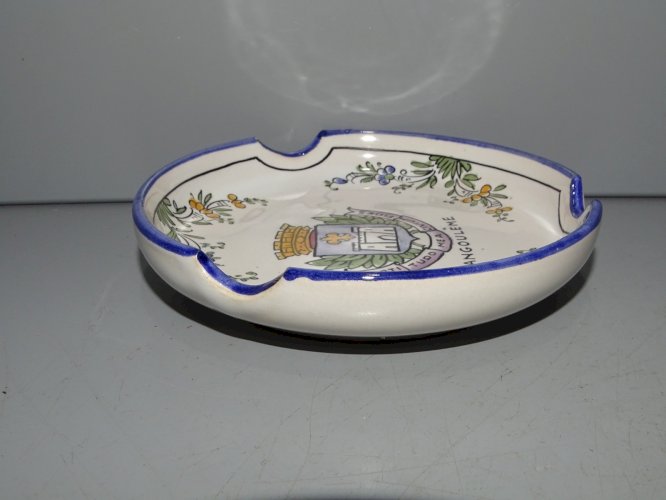 -JOLI CENDRIER ALFRED RENOLEAU signé AR.A. Marqué ANGOULEME au centre    D