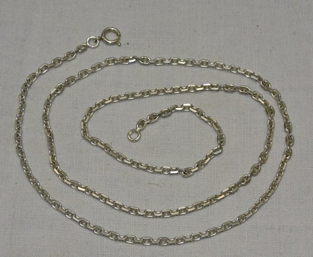 -JOLI COLLIER CHAÎNE  ARGENT poinçon Minerve BIJOU ANCIEN BIJOUX VITRINE    D