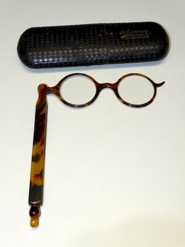 -JOLI FACE A MAIN LUNETTES ART DECO BAKELITE Façon ECAILLE dans leur étui    D