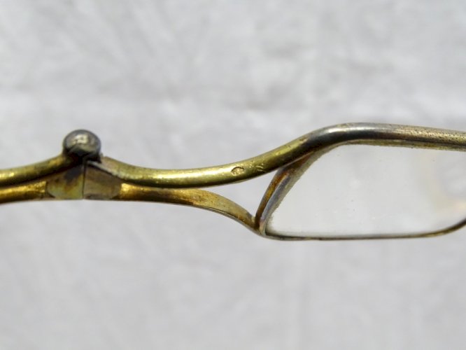 -JOLI FACE A MAIN LUNETTES NAPOLEON III XIXe MONTURE ARGENT