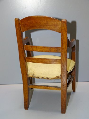 -JOLI FAUTEUIL LOUIS PHILIPPE MINIATURE ou de POUPEE A RESTAURER COLLECTION