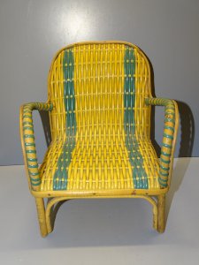 -JOLI FAUTEUIL OSIER MINIATURE ou de POUPEE  Déco COLLECTION  JOUET VINTAGE   D