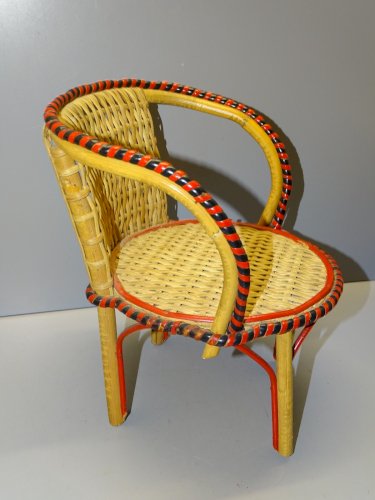 -JOLI FAUTEUIL OSIER MINIATURE ou de POUPEE  Déco COLLECTION  JOUET VINTAGE   D