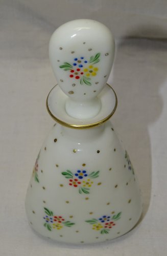 -JOLI FLACON OPALINE DECOR FLEURS EMAILLEES et POINTS dorés COLLECTION VITRINE D