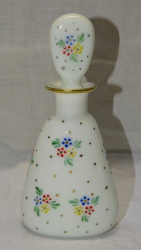 -JOLI FLACON OPALINE DECOR FLEURS EMAILLEES et POINTS dorés COLLECTION VITRINE D