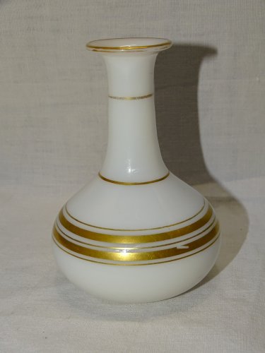 -JOLI FLACON VASE OPALINE DE CRISTAL NAPOLEON III XIXe NIII COLLECTION DECO