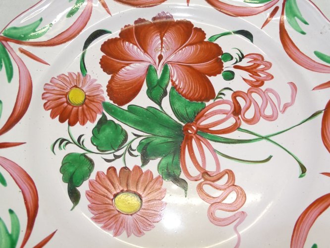 -JOLI GRAND PLAT CERAMIQUE FAÏENCE DES ISLETTES  A DECOR DE BOUQUET DE FLEURS  D