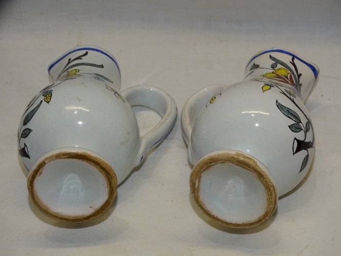 -JOLI HUILIER/VINAIGRIER ANCIEN CERAMIQUE FLEURIE NON SIGNE COLLECTION déco    D