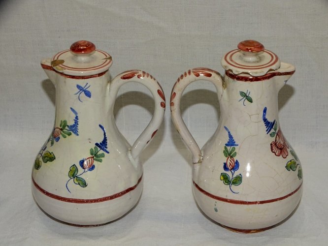 -JOLI HUILIER/VINAIGRIER ANCIEN CERAMIQUE FLEURIE NON SIGNE COLLECTION déco    D