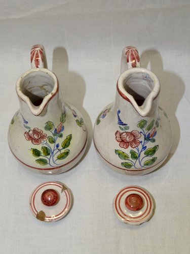 -JOLI HUILIER/VINAIGRIER ANCIEN CERAMIQUE FLEURIE NON SIGNE COLLECTION déco    D