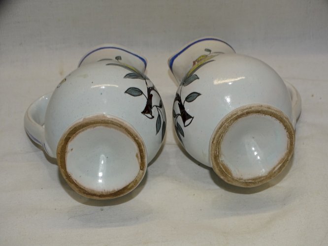 -JOLI HUILIER/VINAIGRIER ANCIEN CERAMIQUE FLEURIE NON SIGNE COLLECTION déco    D