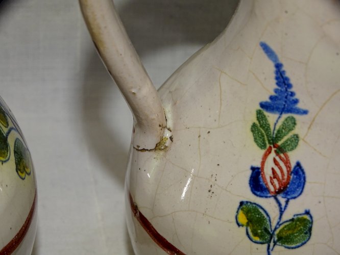 -JOLI HUILIER/VINAIGRIER ANCIEN CERAMIQUE FLEURIE NON SIGNE COLLECTION déco    D