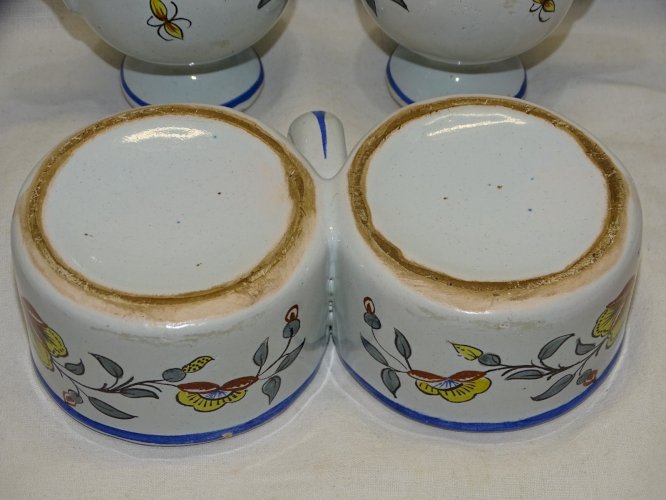 -JOLI HUILIER/VINAIGRIER ANCIEN CERAMIQUE FLEURIE NON SIGNE COLLECTION déco    D