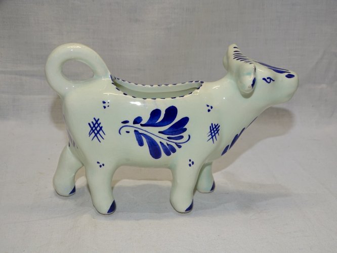 -JOLI PETIT CREMIER FORME VACHE BLEU de DELFT HOLLANDE COLLECTION VITRINE    D