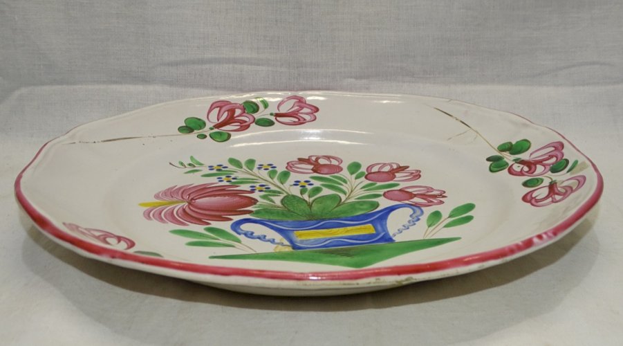-JOLI PETIT PLAT CERAMIQUE FAÏENCE DES ISLETTES DECOR AU PANIER COLLECTION     D