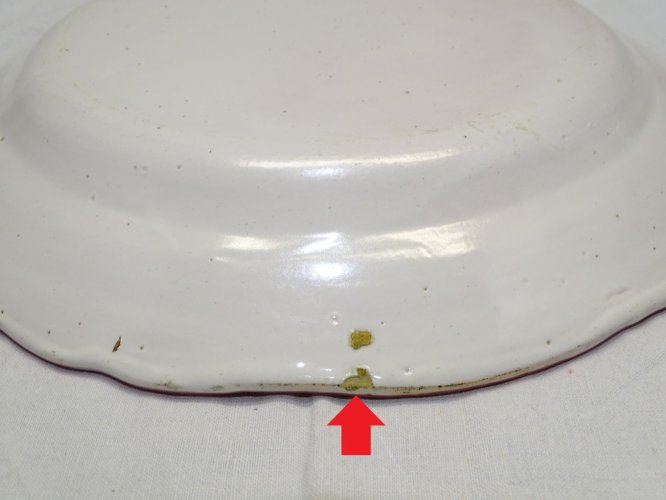 -JOLI PETIT PLAT CERAMIQUE FAÏENCE DES ISLETTES DECOR AU PANIER COLLECTION     D