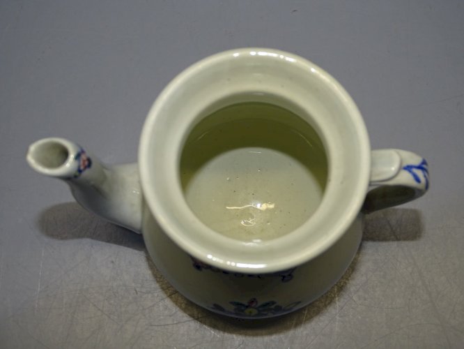 -JOLI PETIT POT VERSEUSE PORCELAINE RECONSTITUTION VIEUX LILLE L DAMON  D