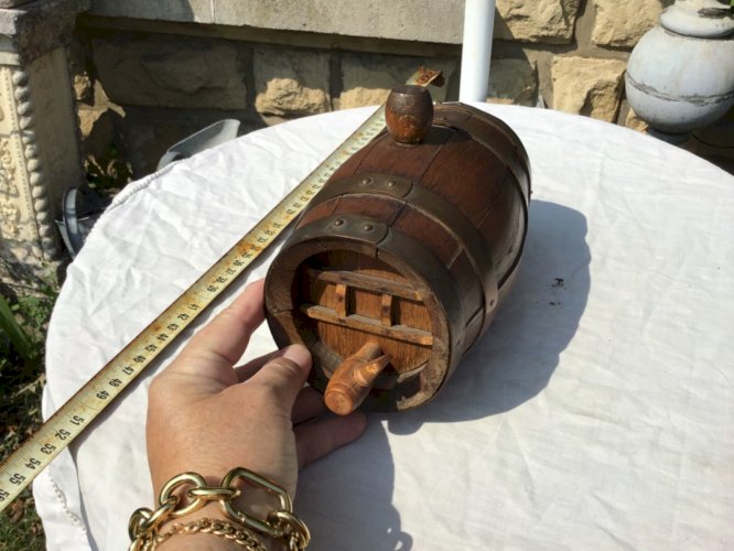 Joli  petit Tonneau bois chêne Art Déco Bistrot Cave Collection montagne