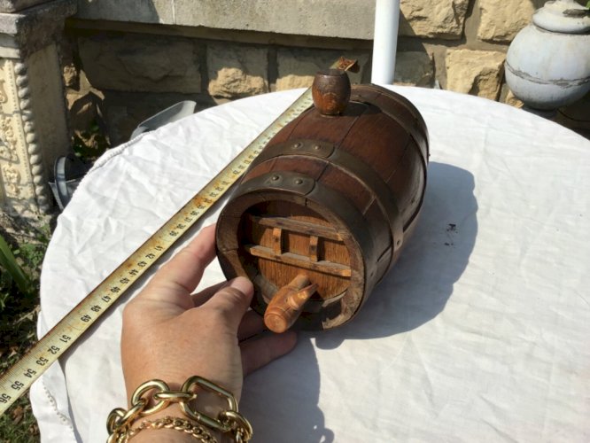 Joli  petit Tonneau bois chêne Art Déco Bistrot Cave Collection montagne