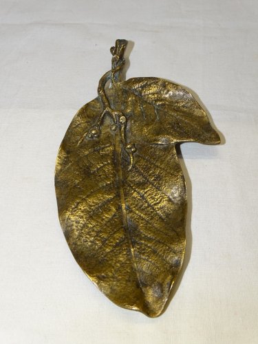 -JOLI PETIT VIDE POCHE  2 FEUILLES EN BRONZE DECO COLLECTION VITRINE    D