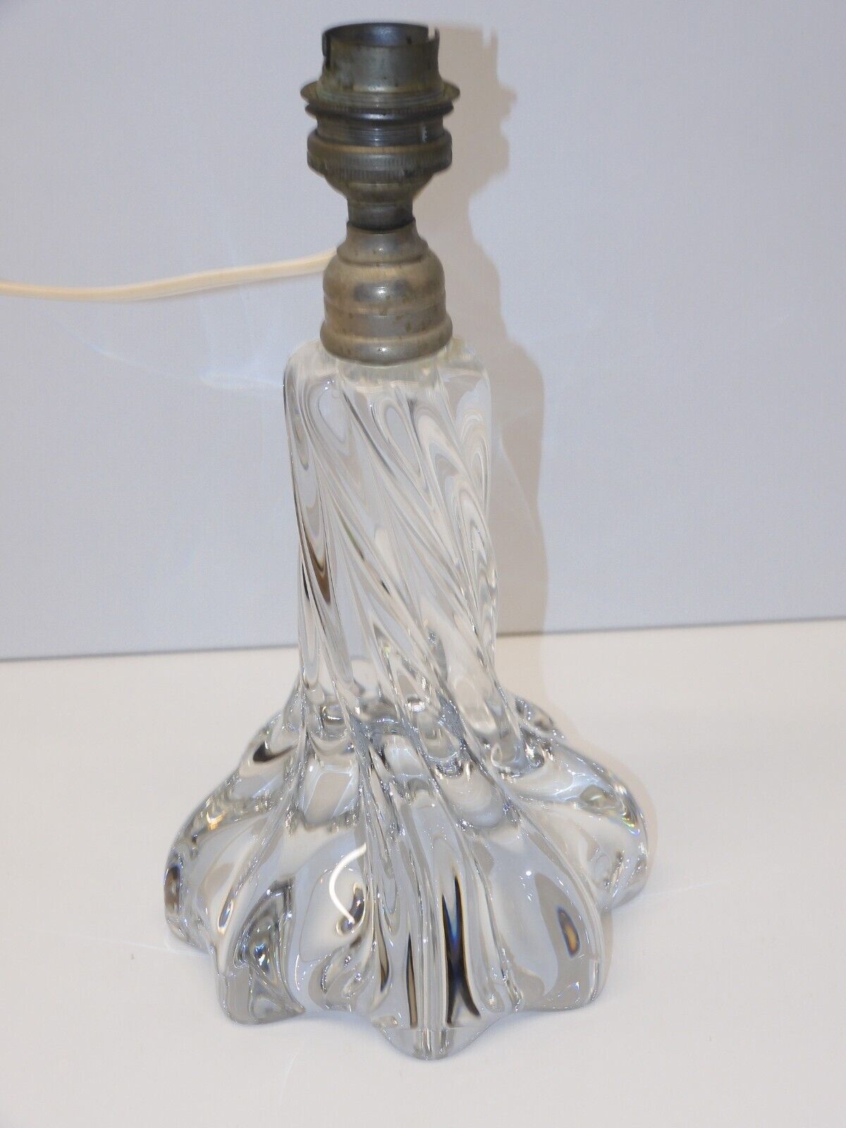 Pied De Lampe En Cristal Daum - Modèle 6 - Élégant Et Vintage - Très Bon état