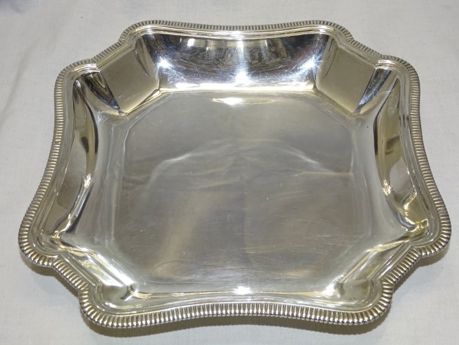 -JOLI PLAT ARGENT MASSIF TITRE 1 Poinçon PUIFORCAT PARIS ART DE LA TABLE VITRINE
