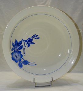 BEAUTIFUL ANTIQUE CERAMIC HOLLOW ROUND PLATE WITH BLUE FLOWER early 20th century TABLE DECOR